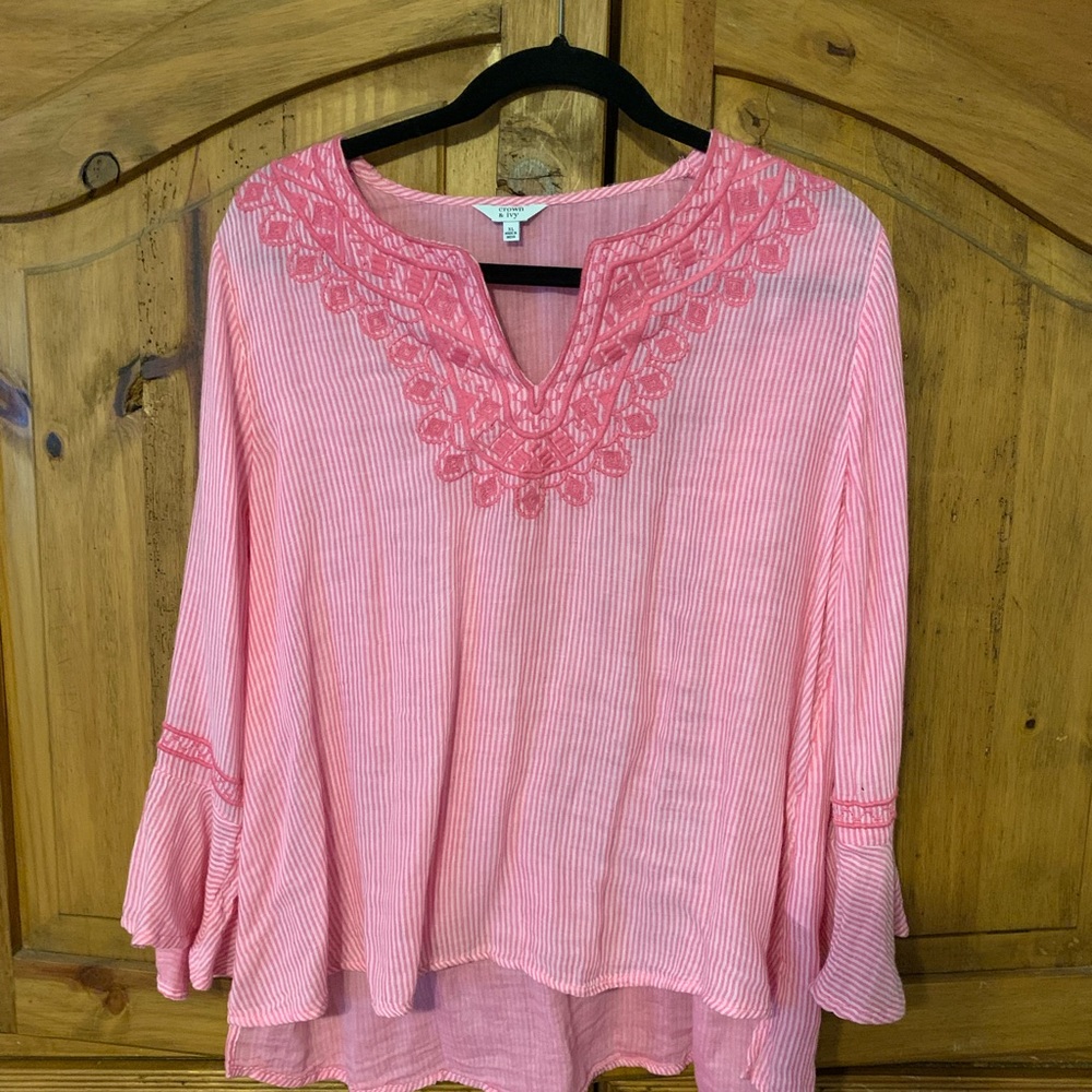 Crown & Ivy size XL pink and white top NWT